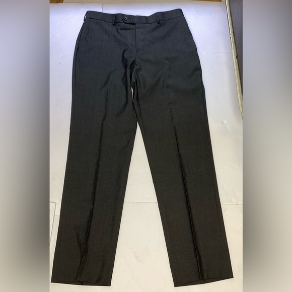 Coppley For  Harry Rosen 1883. Classic Formal 100% Grey wool suit. Size 39. GC - Picture 12 of 15